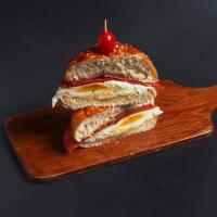 پپرونی اگ برگر