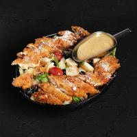 سالاد سزار با فیله مرغ سوخاری