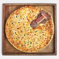 پیتزا بیف بیکن آمریکایی