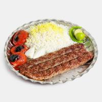 چلو کباب کوبیده (سه سیخ)