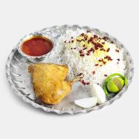 زرشک پلو با مرغ سرخ شده (ران)