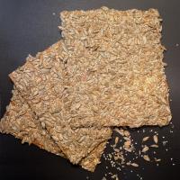 نان خشک تخمه کنجد