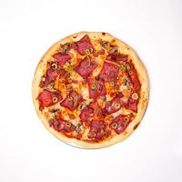 پیتزا چوریتسو بیکن ایتالیایی