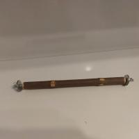 چوب درخت میوه نشیمن پرنده اوشکایا