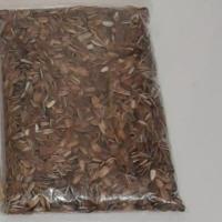 تخمه مخصوص پرنده 