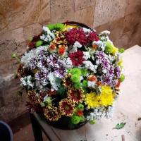 سبد گل بهاره کوچک - گل فروشی ساینا