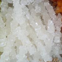 نبات سفید درشت