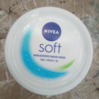 کرم دست و صورت نیوا