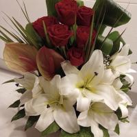 سبد گل رز و لیلیوم و آنتوریوم  - گلفروشی گل گندم (امیرآباد)