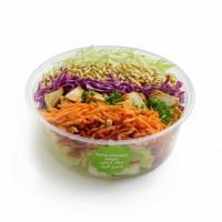 سالاد آسیایی با مرغ گریل شده