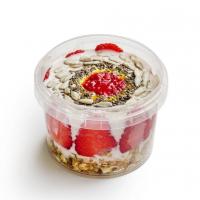 گرانول توت فرنگی