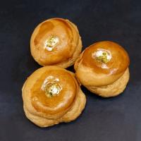 نان خامه ای بزرگ