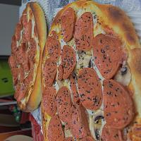 پیتزا پپرونی ایتالیایی 