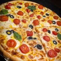 پیتزا مارگاریتا ایتالیایی