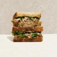 اسنک مرغ حمص