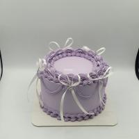 کیک بنفشه ارتفاع دار