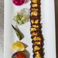 کباب کوبیده نگینی یک سیخ