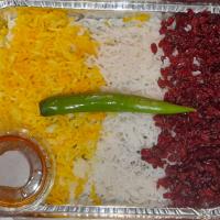 زرشک پلو با مرع سرخ کرده مخصوص