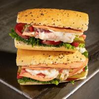 ساندویچ ژامبون گوشت تنوری ویژه