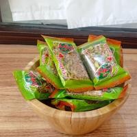 کنجد عسلی پسته ای