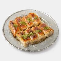 باقلوا گردویی بوروم