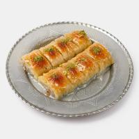 باقلوا گردویی گلیستروم