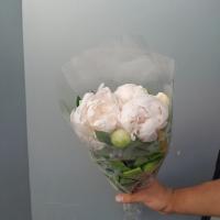 دسته گل پیونی سفید 1 دسته (5 شاخه ای)