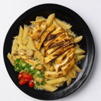 پاستا چیکن آلفردو