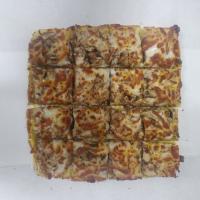 پیتزا رست بیف پنجره ای کلاسیک