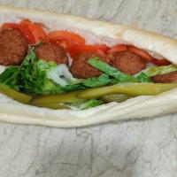 ساندویچ فلافل با ترشی