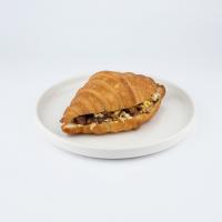 کروسان تمریه خرما (املت خرما)