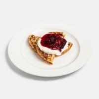 وافل خامه آلبالو