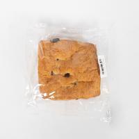 نان غنی شده با کشمش و شکلات