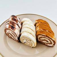 شیرینی رولت مخلوط