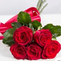 دسته گل رزهلندی قرمز