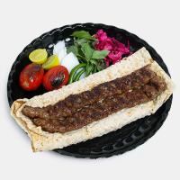 خوراک کباب کوبیده (دو سیخ)
