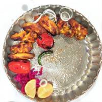 خوراک کتف و بال کبابی اسپایسی