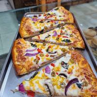 پیتزا مخصوص کلاسیک