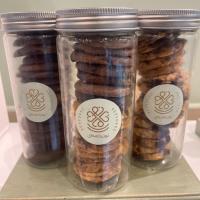 مخلوط کوکی شکلات و شکلات بادام