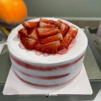 مینی کیک توت فرنگی