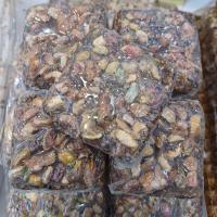 معجون کنجد پسته ای