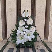 سبد گل ترحیم  - گلفروشی تینا