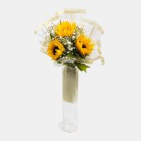 دسته گل آفتابگردان و عروس 2
