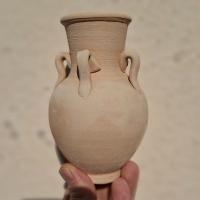 کوزه سفالی بزرگ