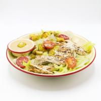 سالاد سزار با مرغ گریل