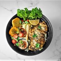 سالاد سزار با مرغ گریل