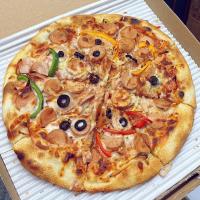 پیتزا کلاسیک ایتالیایی