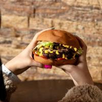 قارچ و پنیر برگر کمل