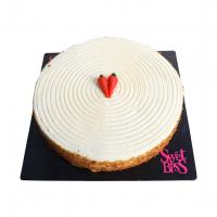 کیک هویج بزرگ