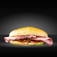 ساندویچ ژامبون گوشت سرد